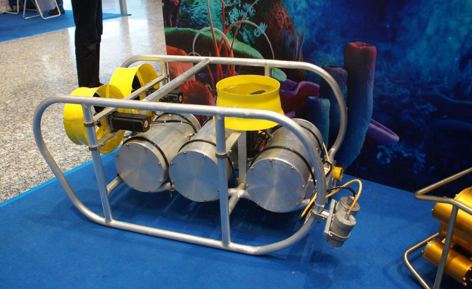 ROV 水下机器人